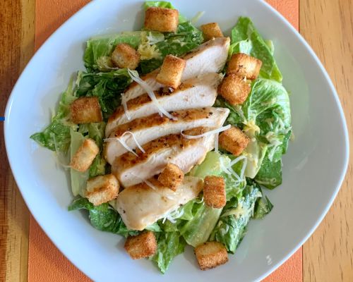 Ensalada César con Pollo a la plancha